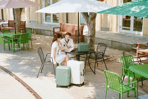 rekomendasi koper couple